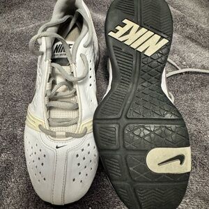 Nike Men's White and Black Athletic Shoes